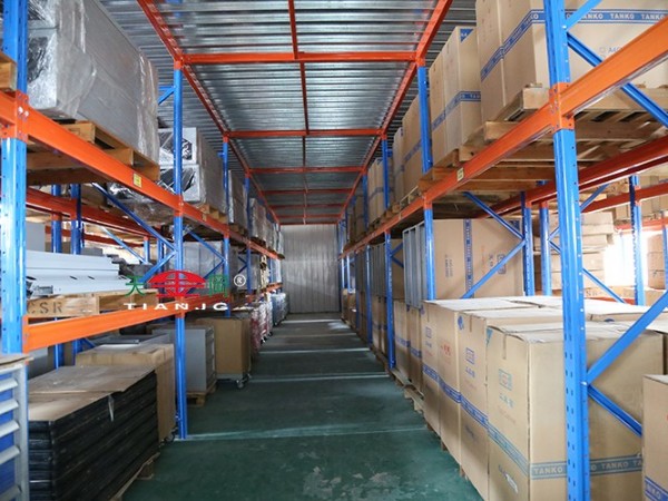 昆山天金岡老師傅教您如何計算重型貨架的尺寸，不被業(yè)務員蒙!