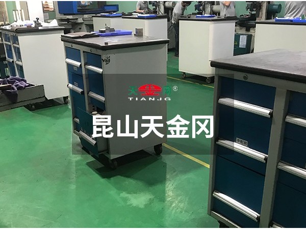 工具柜廠家哪個好，天金岡18年始終秉承綠色環保理念！