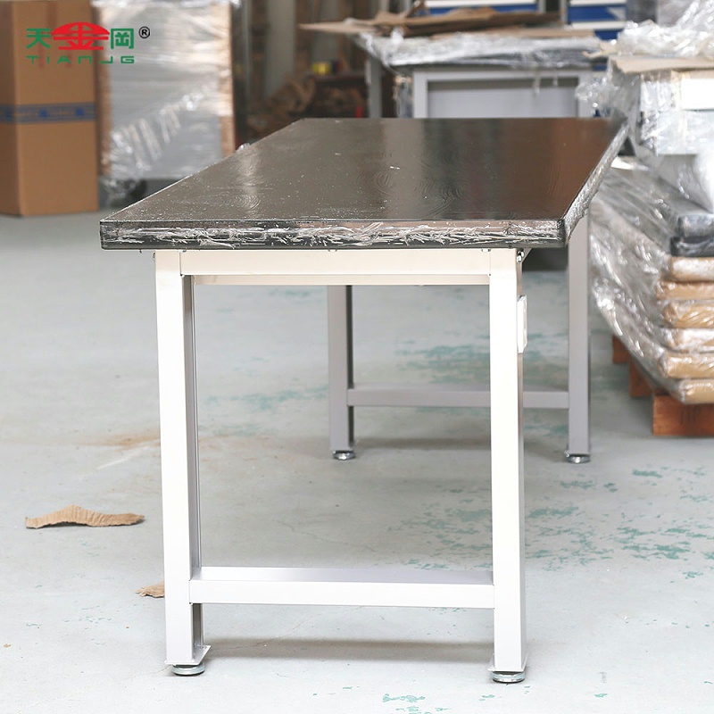 不銹鋼工作臺(tái)