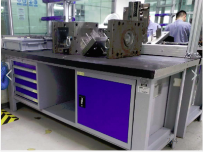 成都量具鉗工臺(tái)