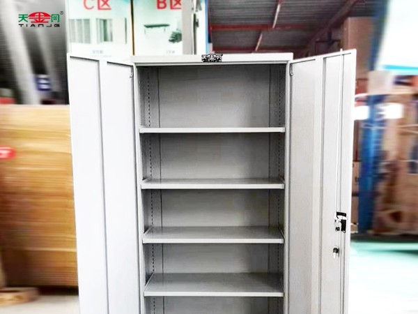 專為車間打造的重型工具柜，解決物品收納的煩惱