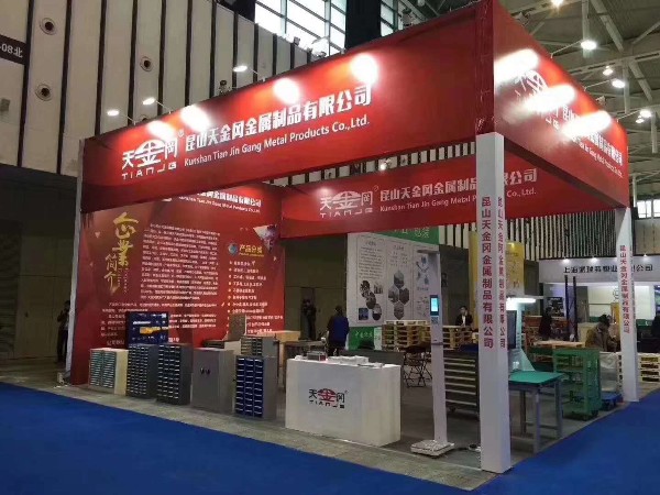 天金岡伙伴們為制定展會第三站方案通宵加班，怎么這么敬業？