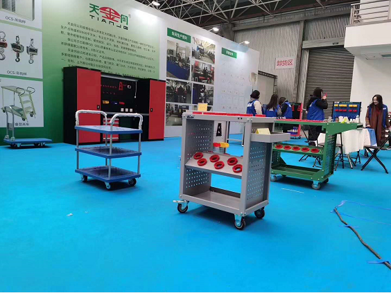 天金岡刀具車走進刀具行業的達沃斯小鎮-第三屆昆山雙十二數控刀具.模具展覽會