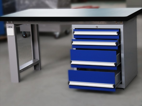 重型鉗工臺(tái)